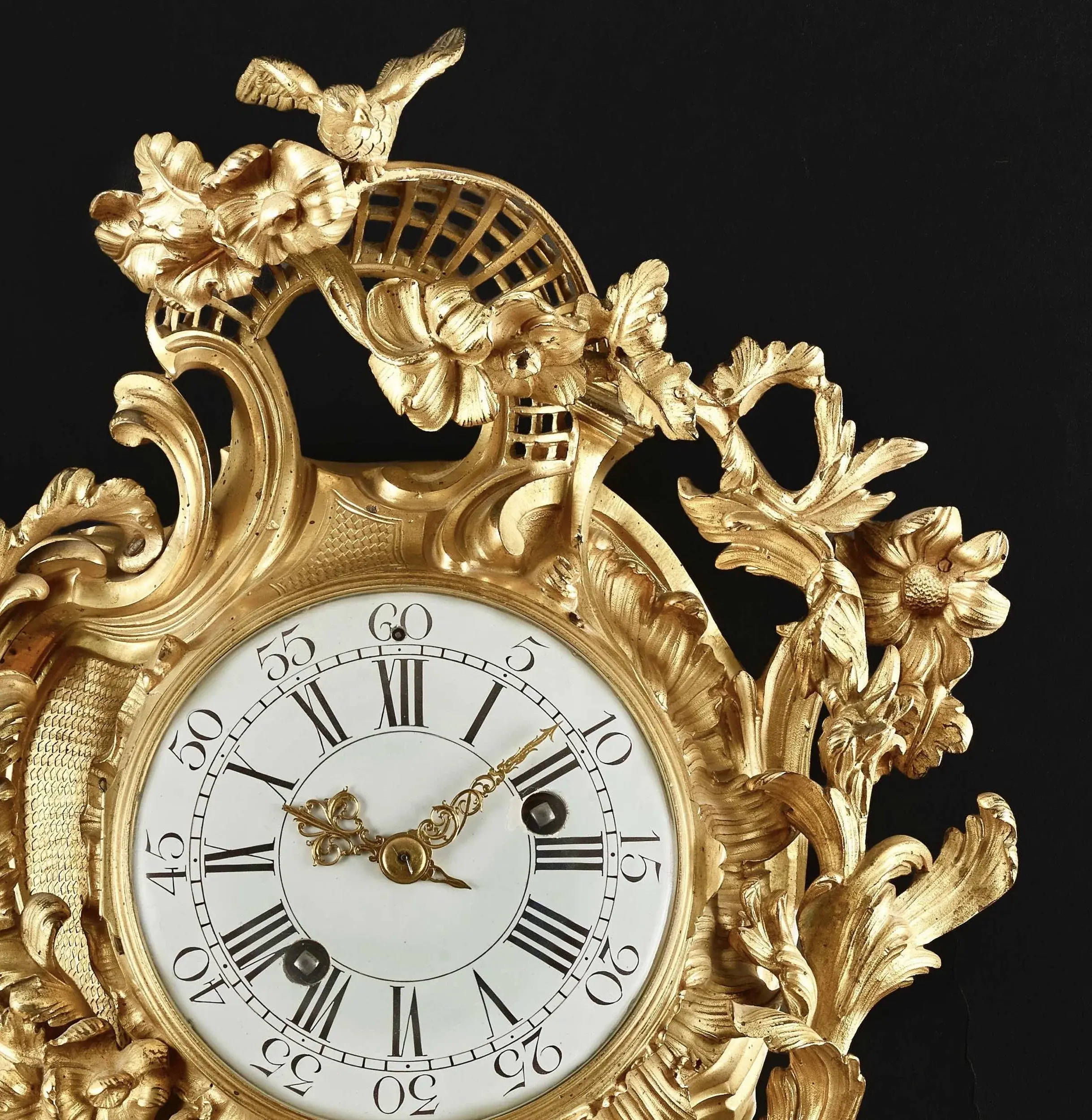 Cartel orné de bronze ciselé et doré – Image 2