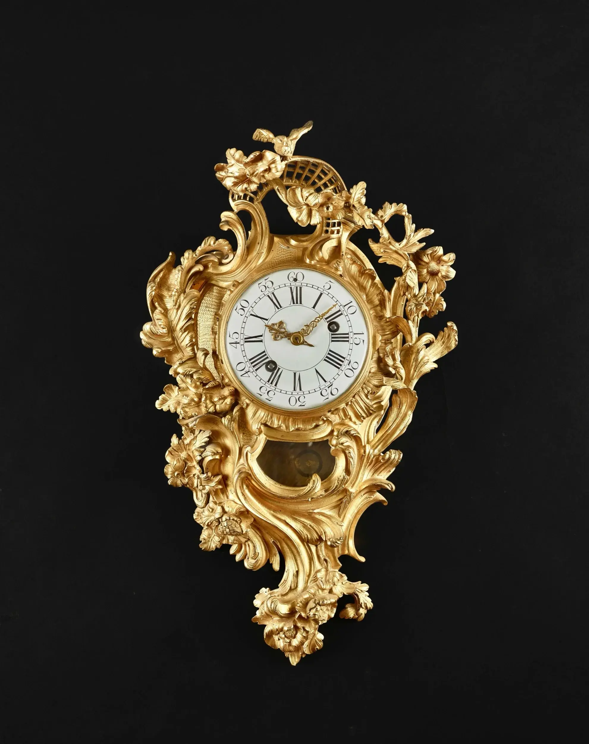 Cartel orné de bronze ciselé et doré