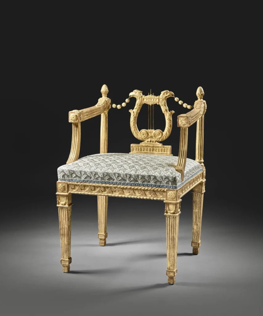 Siège à dossier de Lyre ajouré